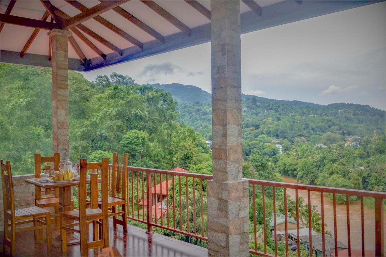 Rock Edge Residence Κάντι Εξωτερικό φωτογραφία